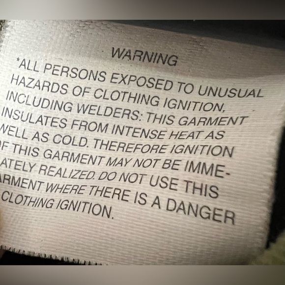 Duxbak- Mens Vintage‎ Realtree, 28-1/2” Pit to pit, Estimated size:2XL Jacket - Picture 7 of 12